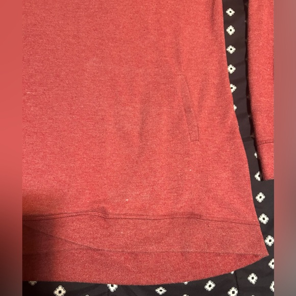 Davina red soft long sleeve sweater w/ pockets-size l - Picture 6 of 11